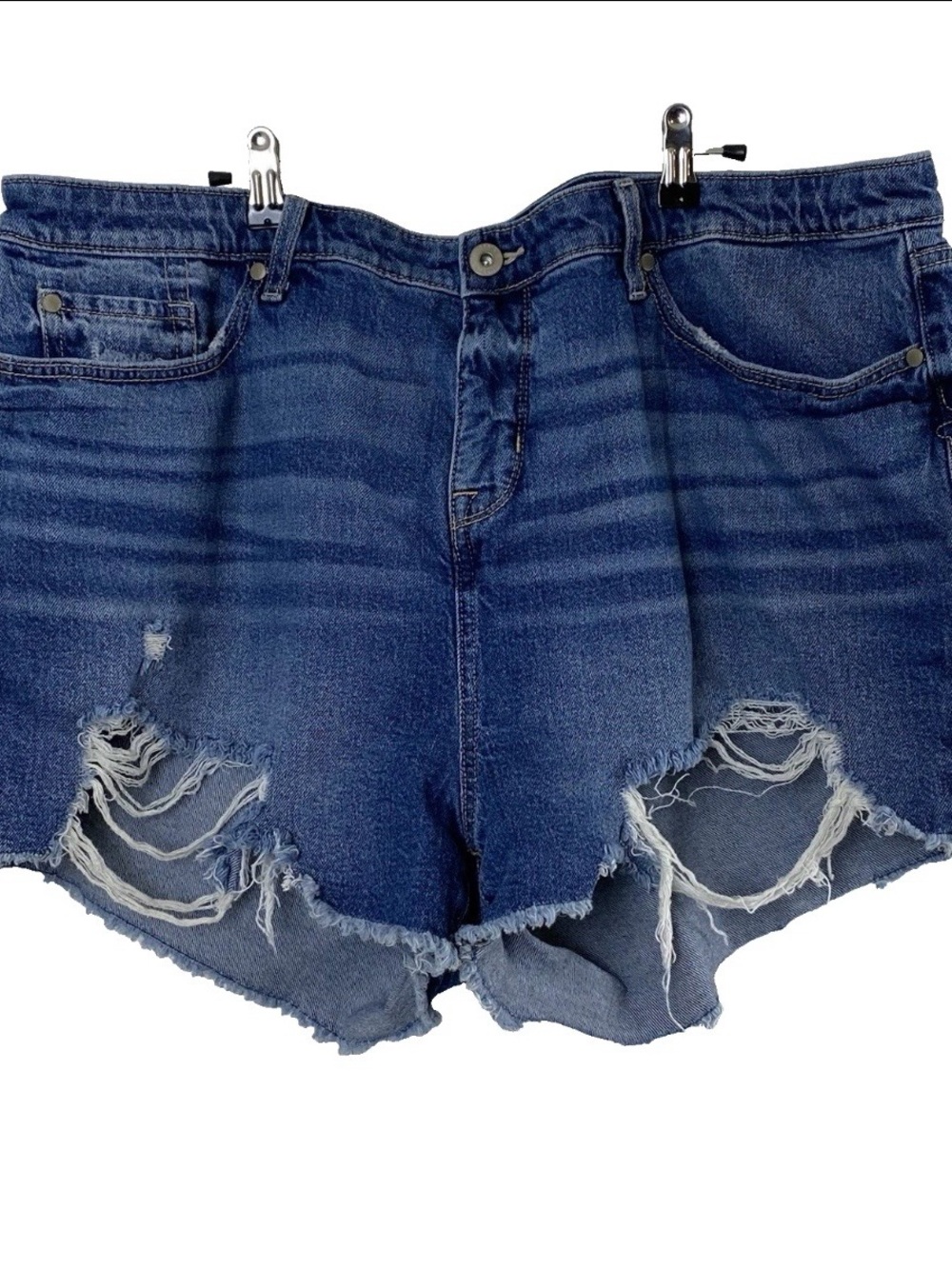 Torrid Mid-Rise Shortie Short in Classic Denim Medium Wash - 22